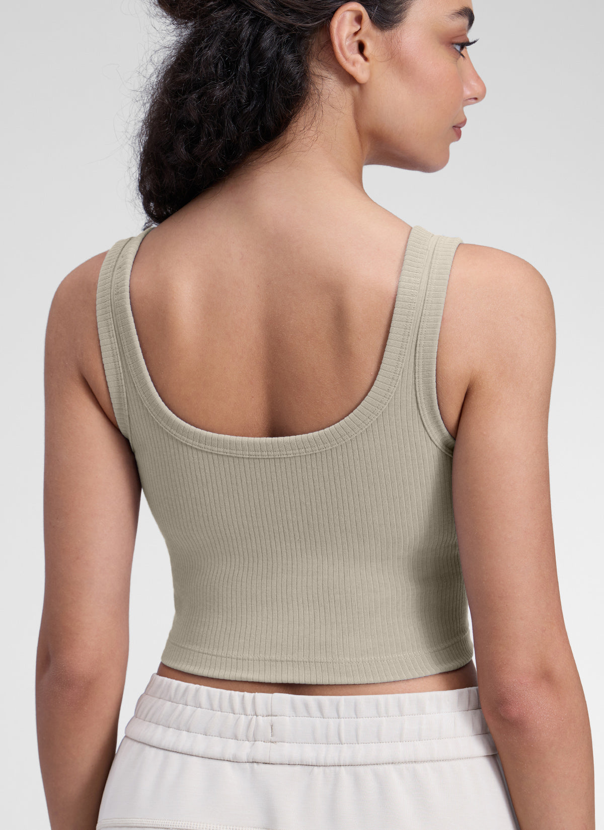 CRZ YOGA Women Longline U Neck Medium Impact Ribbed Sports Bras Warm Ash Grey @model_info:Anano