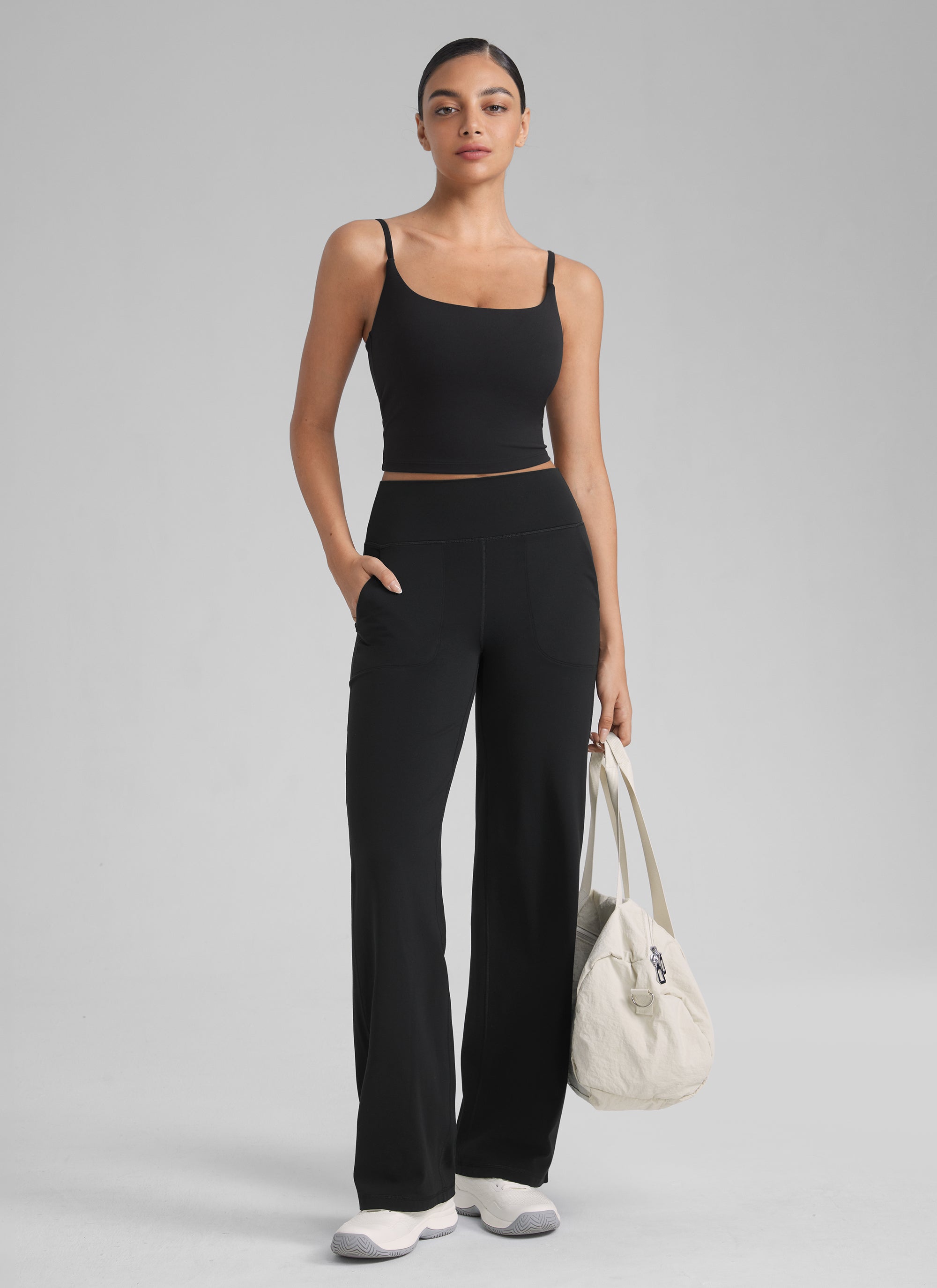 CRZ YOGA Womens Butterlift Scoop Neck U Back Yoga Longline Sports Bra Black