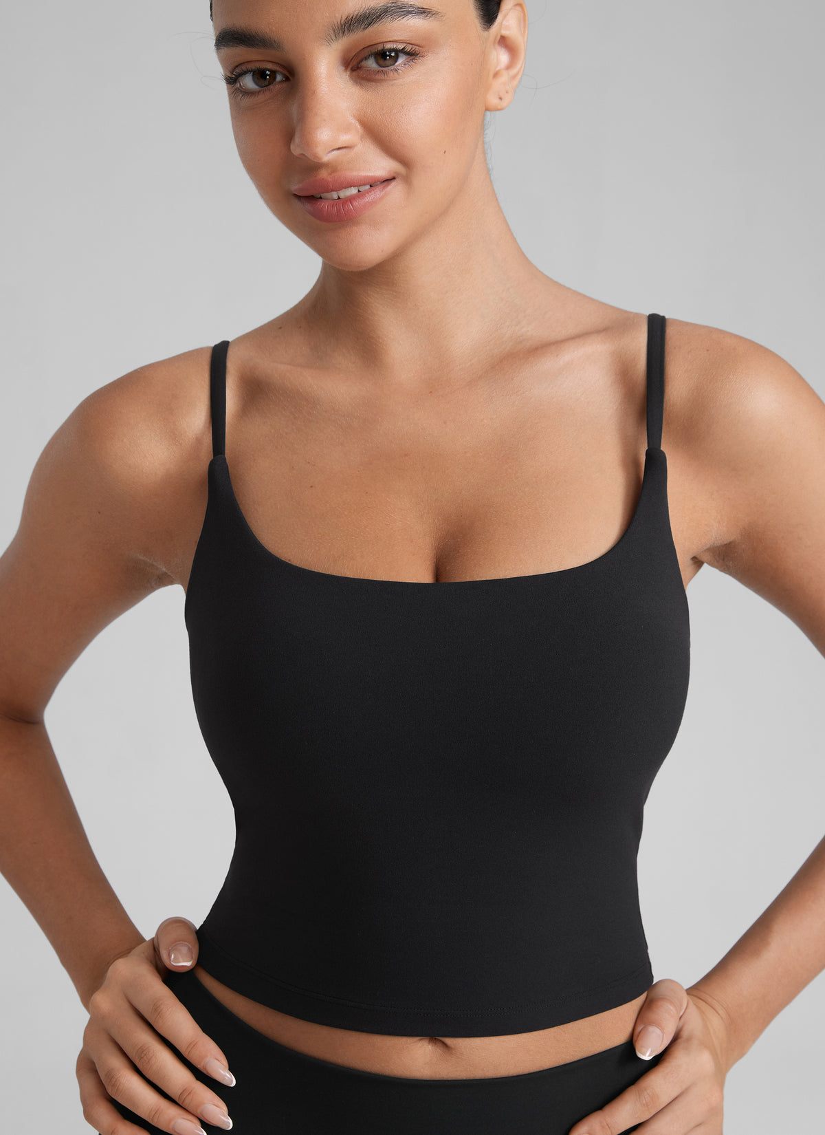 CRZ YOGA Womens Butterlift Scoop Neck U Back Yoga Longline Sports Bra Black @model_info:Anano