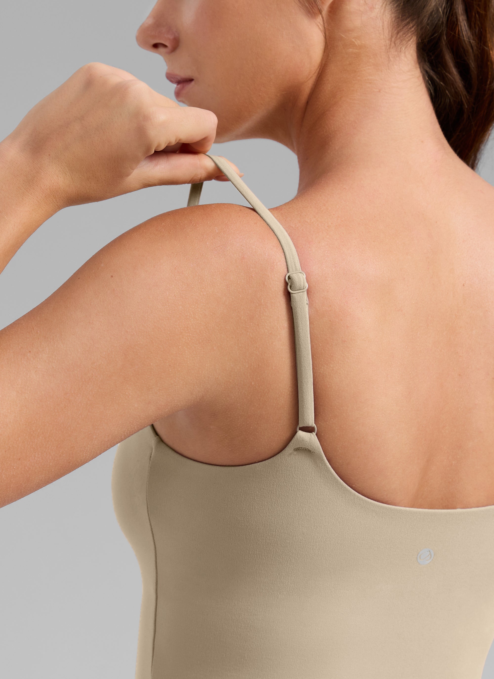 CRZ YOGA Womens Butterlift Scoop Neck U Back Yoga Longline Sports Bra Oak