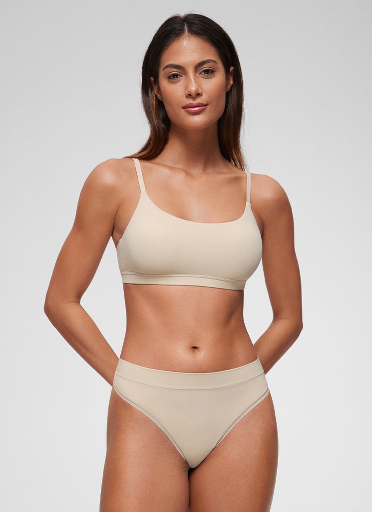 CRZ YOGA Women's Softhold Wireless Scoop Neck  Everyday Bra Adjustable Deep Red