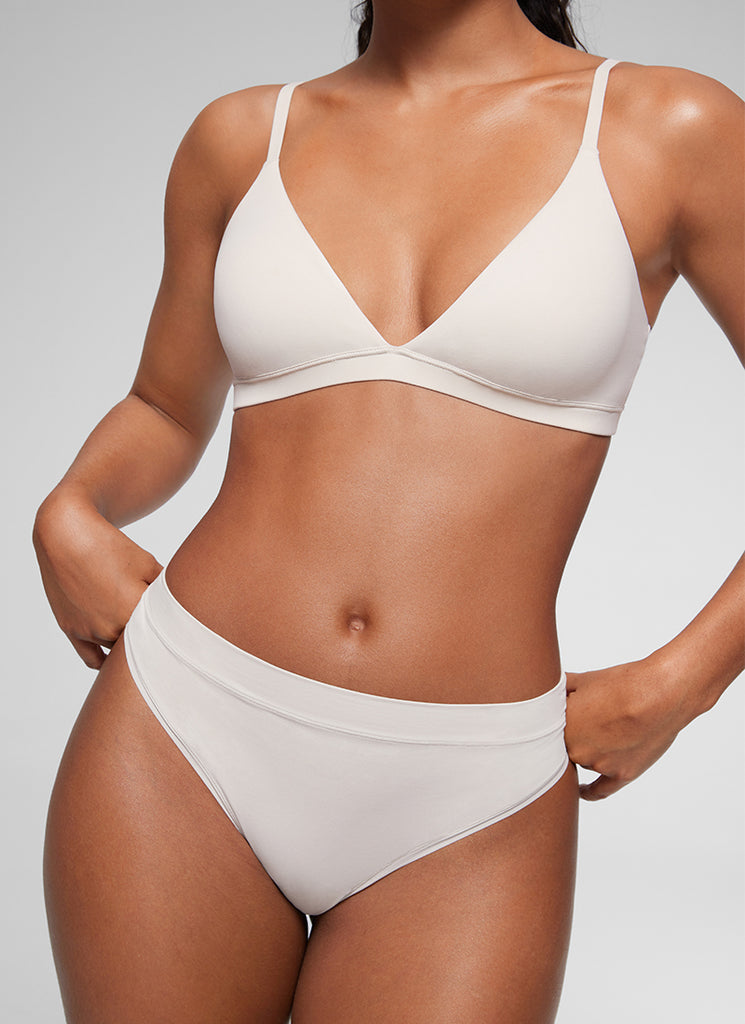 CRZ YOGA Softhold Womens Double Lined Wireless Triangle Bralette Black