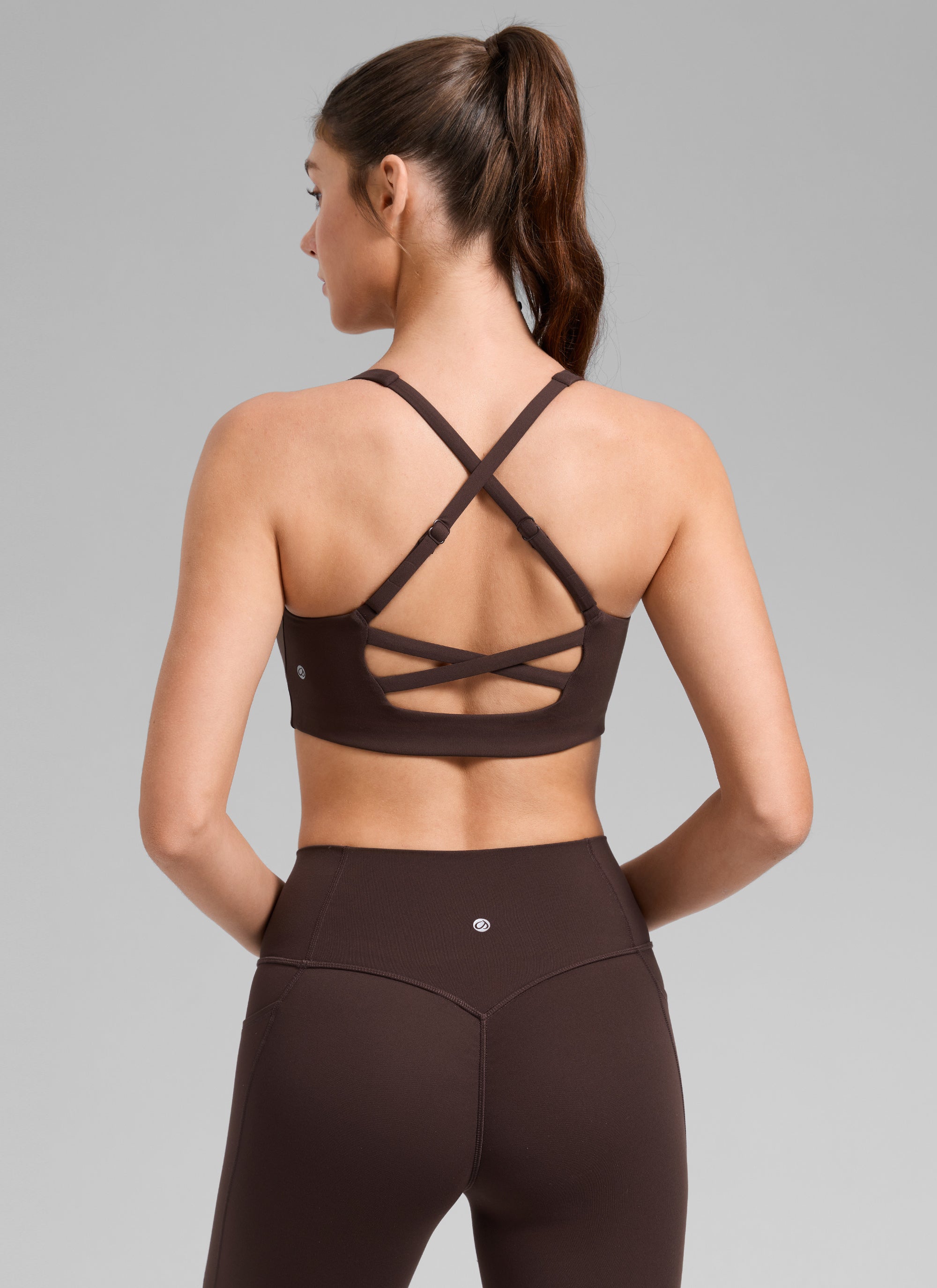 CRZ YOGA Women's Butterlift Workout Cross Back Built in Bra Sports Bra Hot Fudge Brown