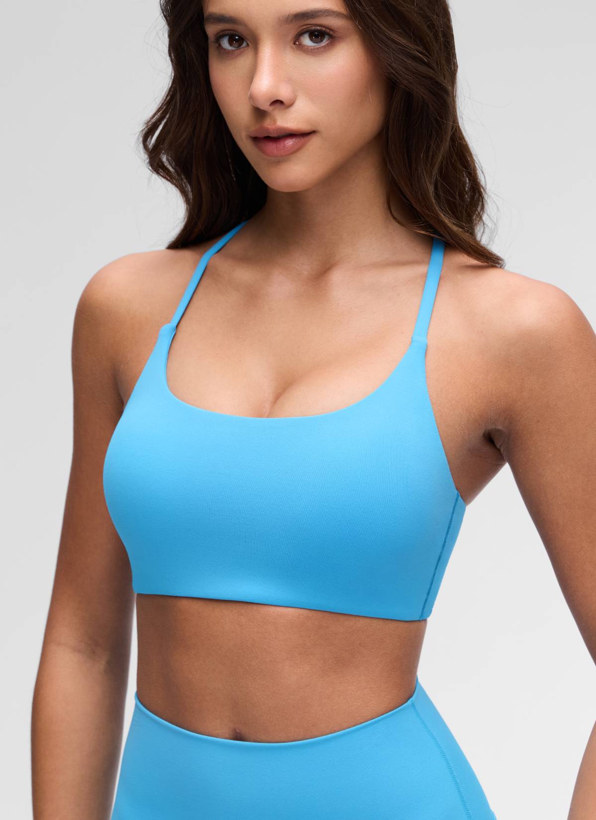 CRZ YOGA Women's Butterluxe Yoga Scoop Neck Twist Cross Back Sport Bra Kayak Blue