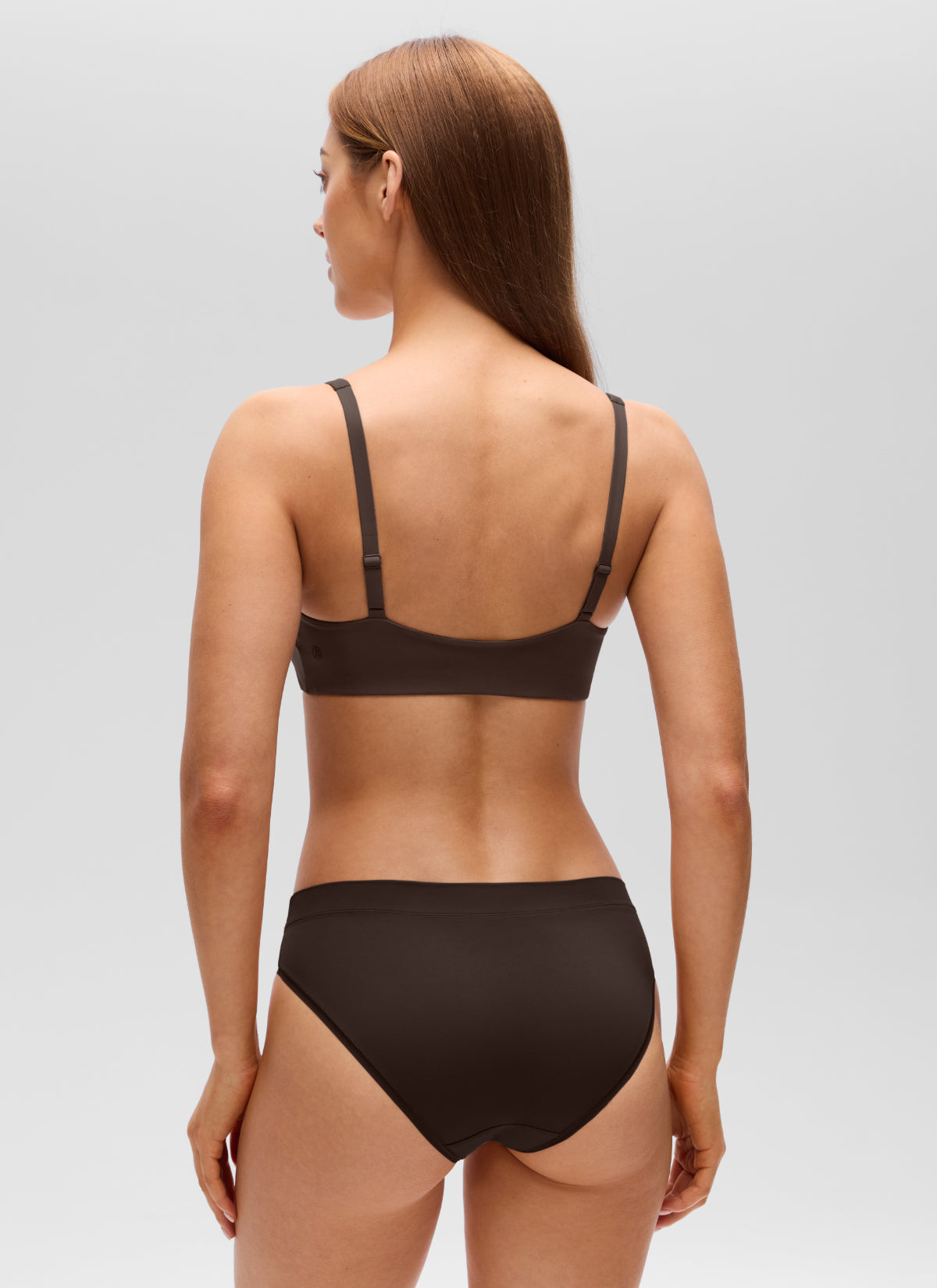 CRZ YOGA Women's Softhold Casual V Neck Backless Double Lined Bralette Hot Fudge Brown