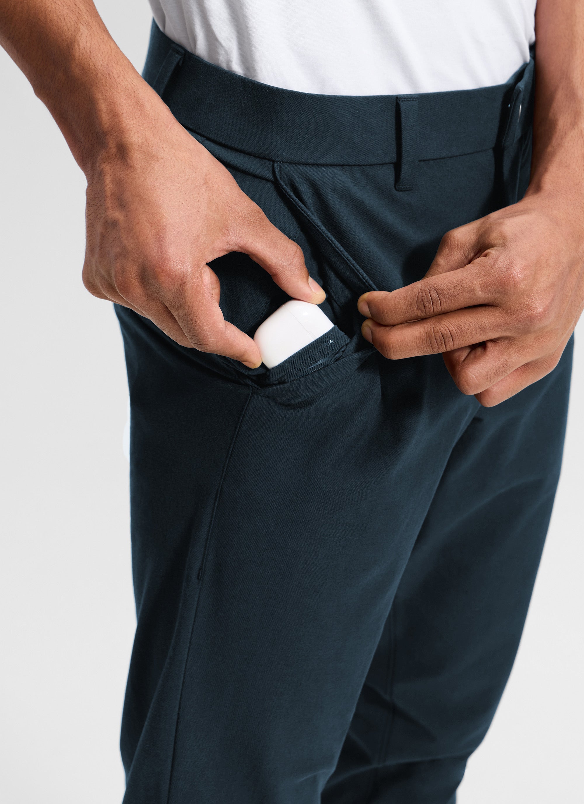 CRZ YOGA Man's Stretch Cotton Golf Mid Rise Pocket Chino Pant 32