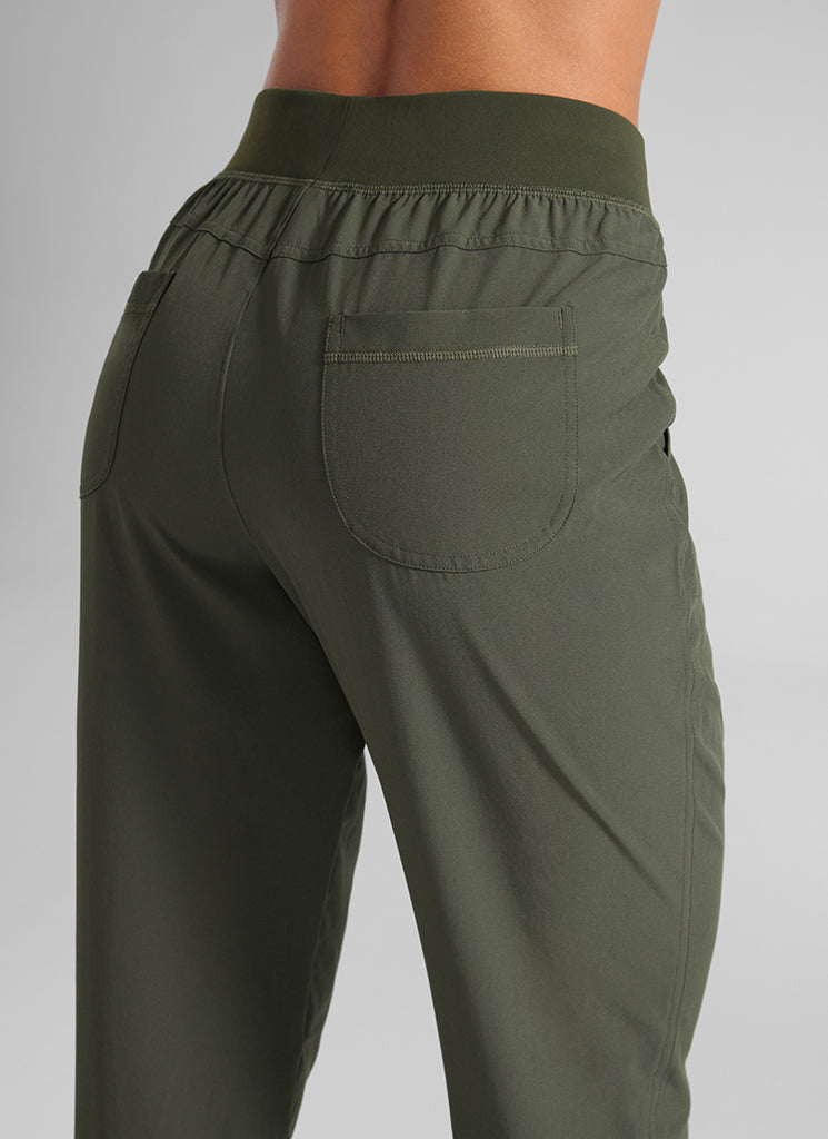 CRZ YOGA Women's Train Loose Fit Feathery-Fit Drawstring Jogger 28'' Dark Olive