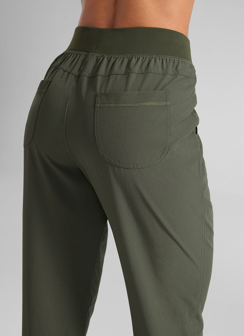 CRZ YOGA Women's Train Loose Fit Feathery-Fit Drawstring Jogger 28'' Dark Olive