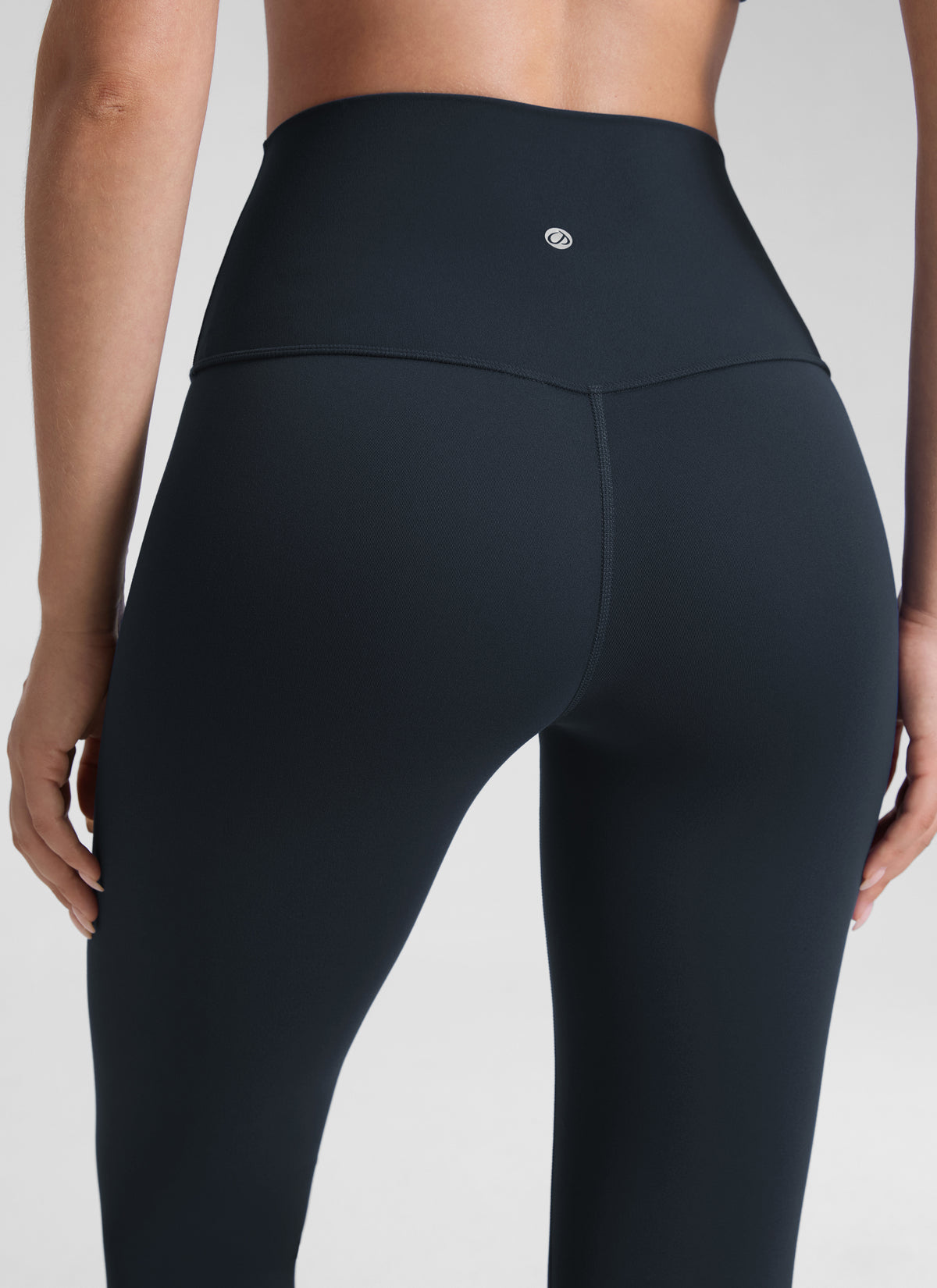 CRZ YOGA Women's Yoga Lounge High Rise Butterluxe Yoga Leggings 25'' True Navy @model_info:Malisa