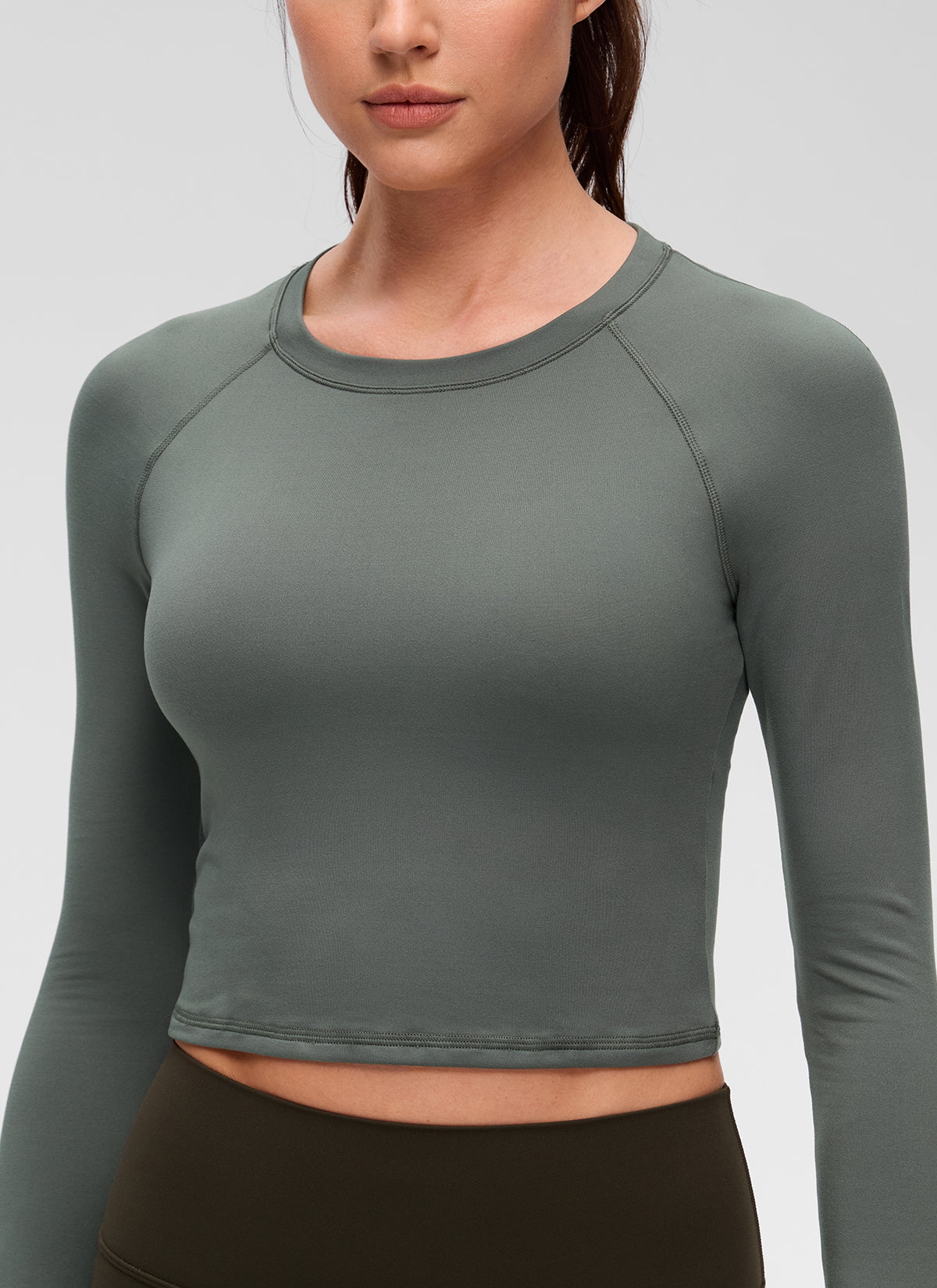 CRZ YOGA Women's Brushed Workout Crew Neck Raglan Crop Long Sleeve Grey Sage