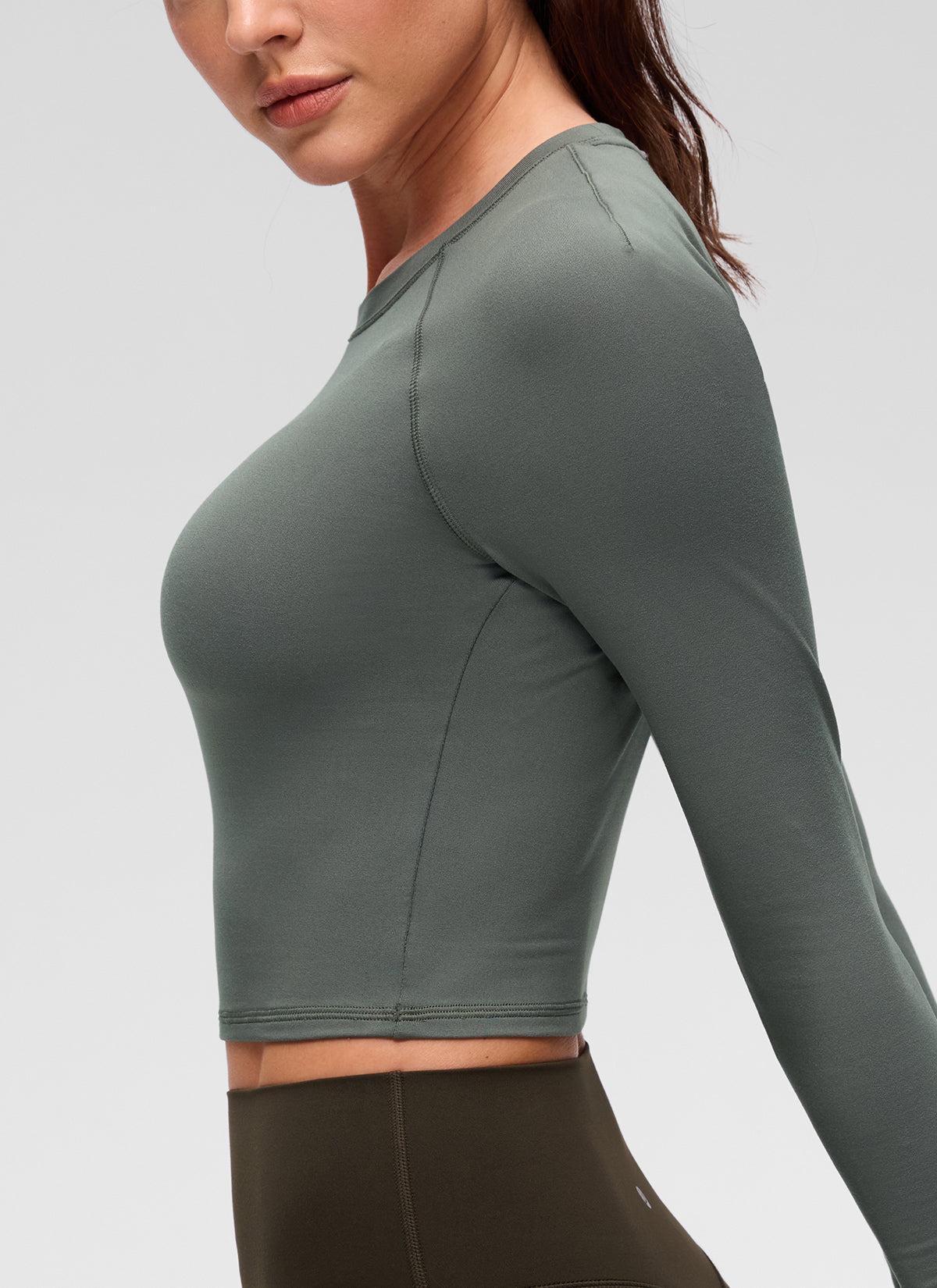 CRZ YOGA Women's Brushed Workout Crew Neck Raglan Crop Long Sleeve Grey Sage