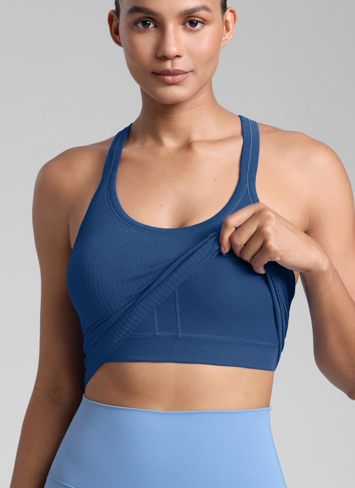 CRZ YOGA Women's Yoga Slim Fit Seamless Tank Crew Neck Waist Length French Navy @model_info:Barbara