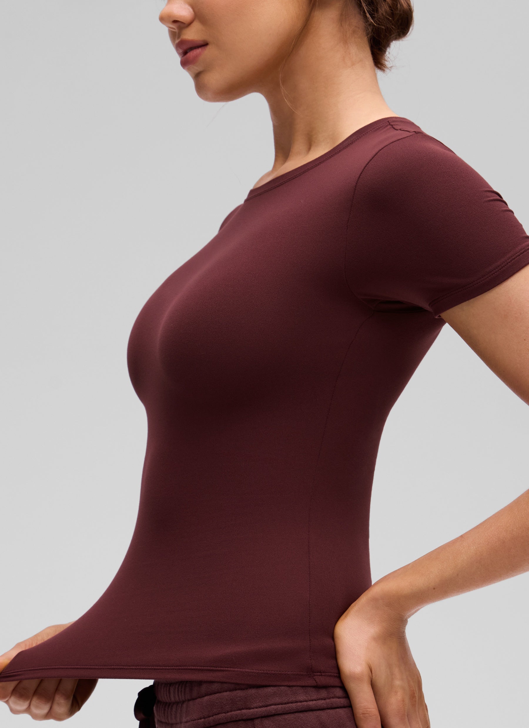 CRZ YOGA Women's Going Out Tops Soft High Crew Neck Casual Tight Shirts Red Merlot @model_info:Valeria
