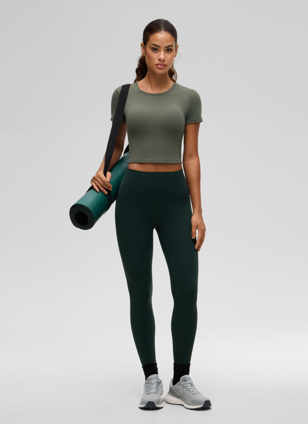 CRZ YOGA Women's Softembrace Casual Crewneck Crop Short Sleeve Light Army Green @model_info:J