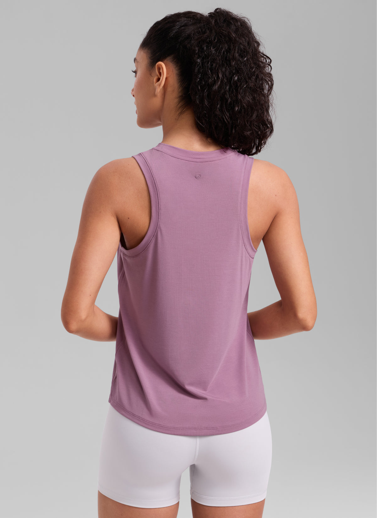 CRZ YOGA Women's Quick Dry Workout Crew Neck Racerback Hip Length Tank Light Lavender