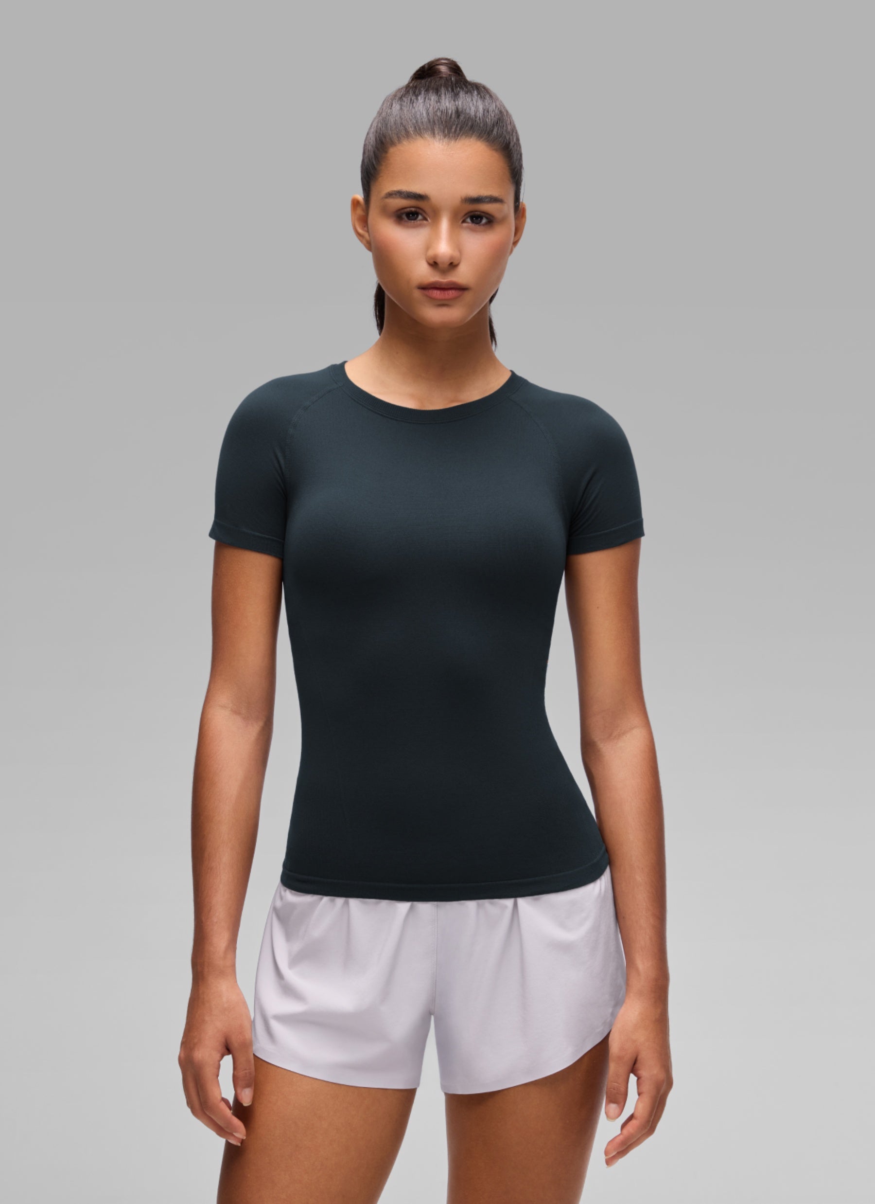 CRZ YOGA Women's Workout Seamless Crewneck Fitted Hip Short Sleeves True Navy @model_info:A