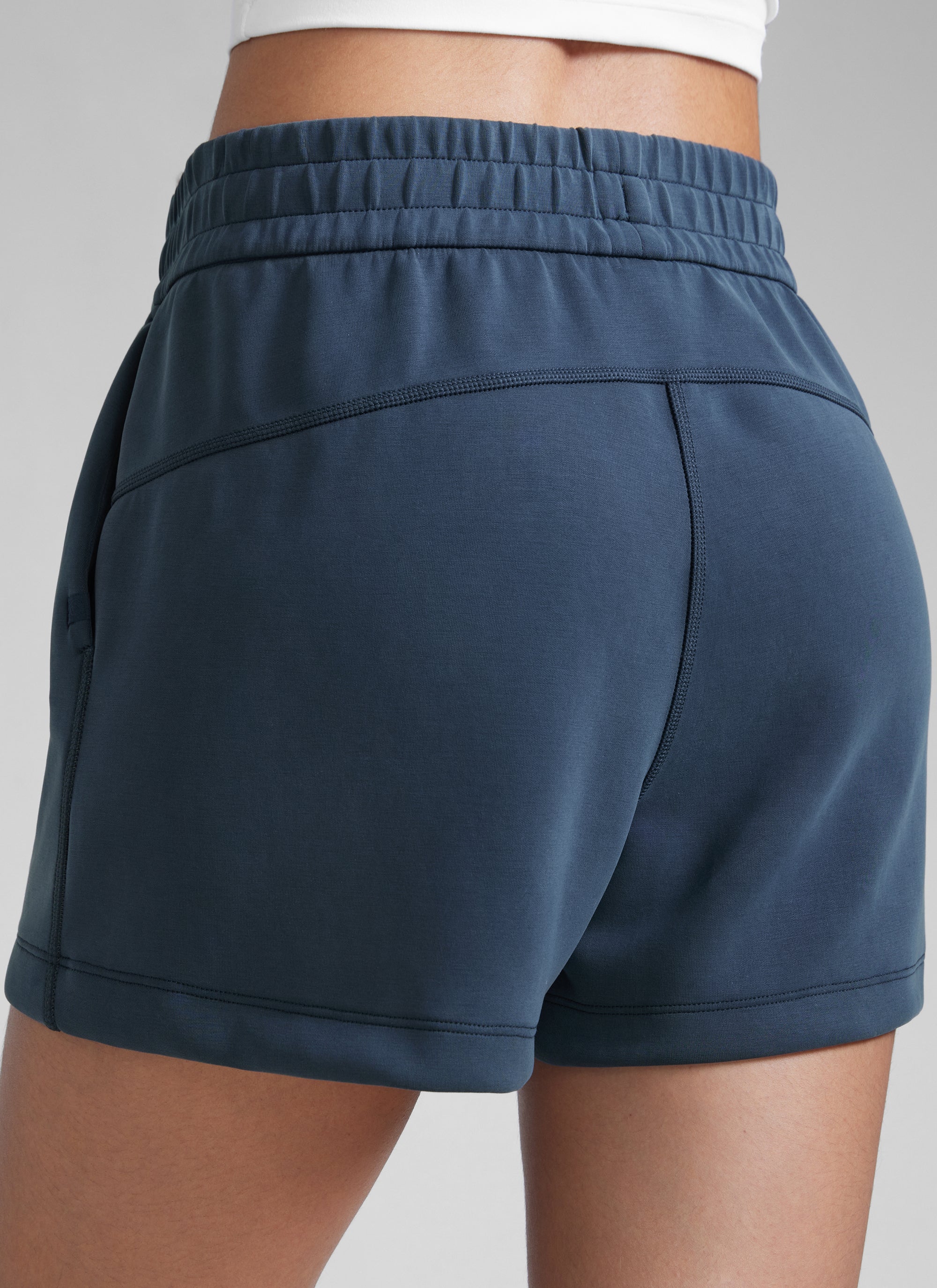 SoftAura Sweat Shorts 4” with Pockets Drawstring