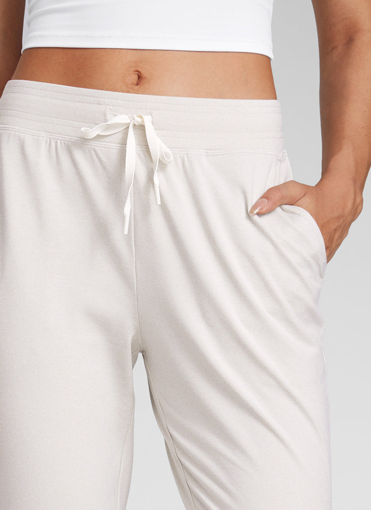 CRZ YOGA Women's Cloud Jersey Capri Joggers 25'' with Pockets Sterling