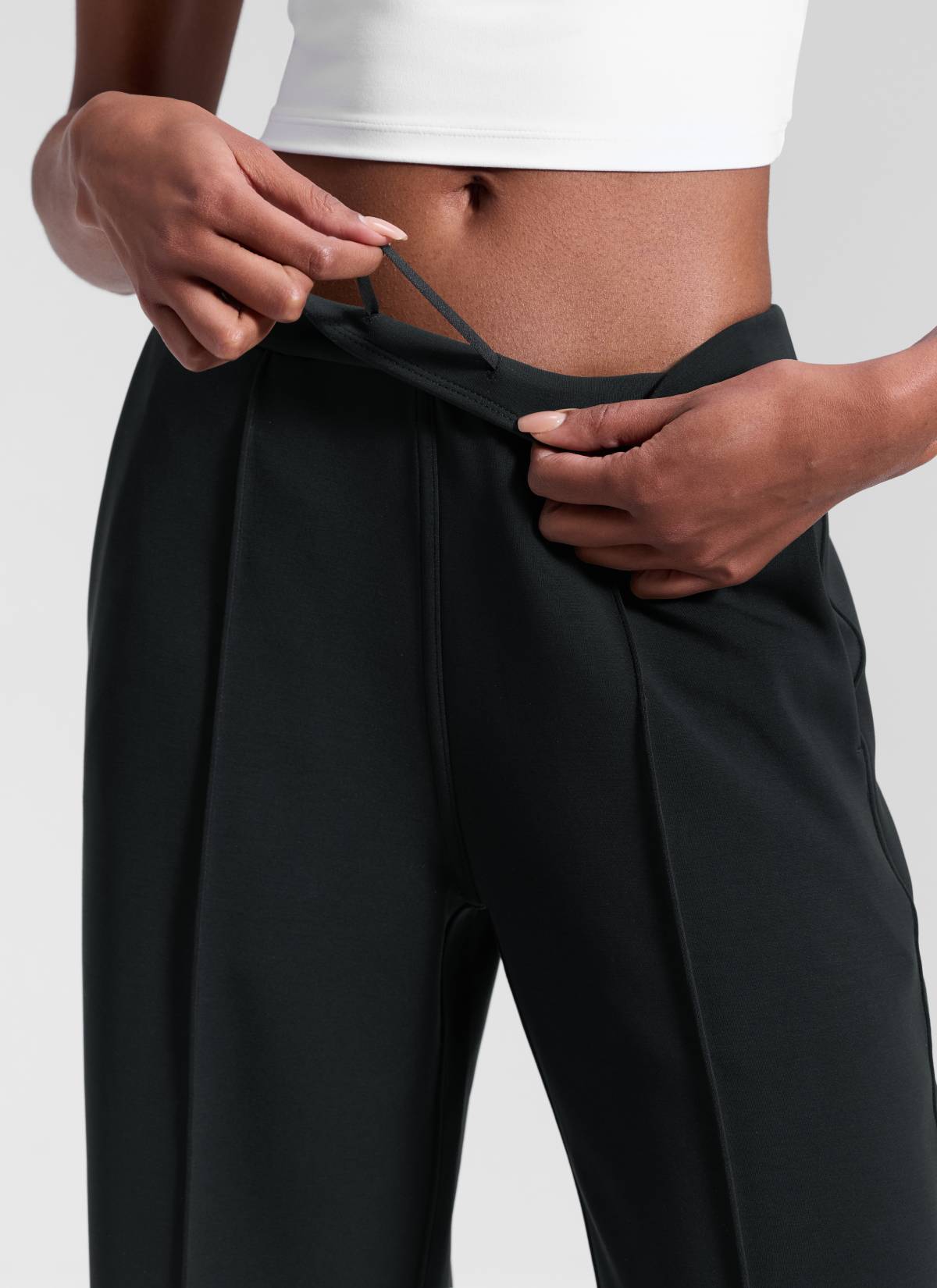 CRZ YOGA Women's SoftAura Casual Mid Rise Pocket Straight Leg Pant 30