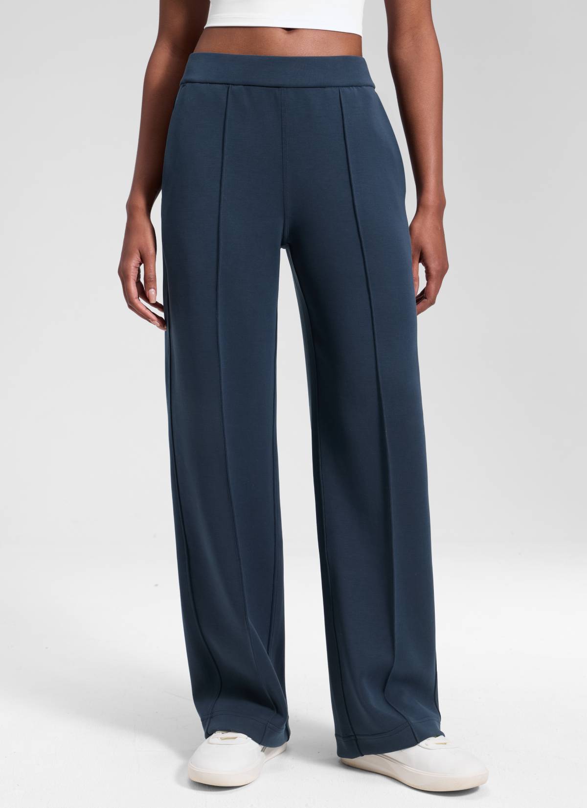 CRZ YOGA Women's SoftAura Casual Mid Rise Pocket Straight Leg Pant 30