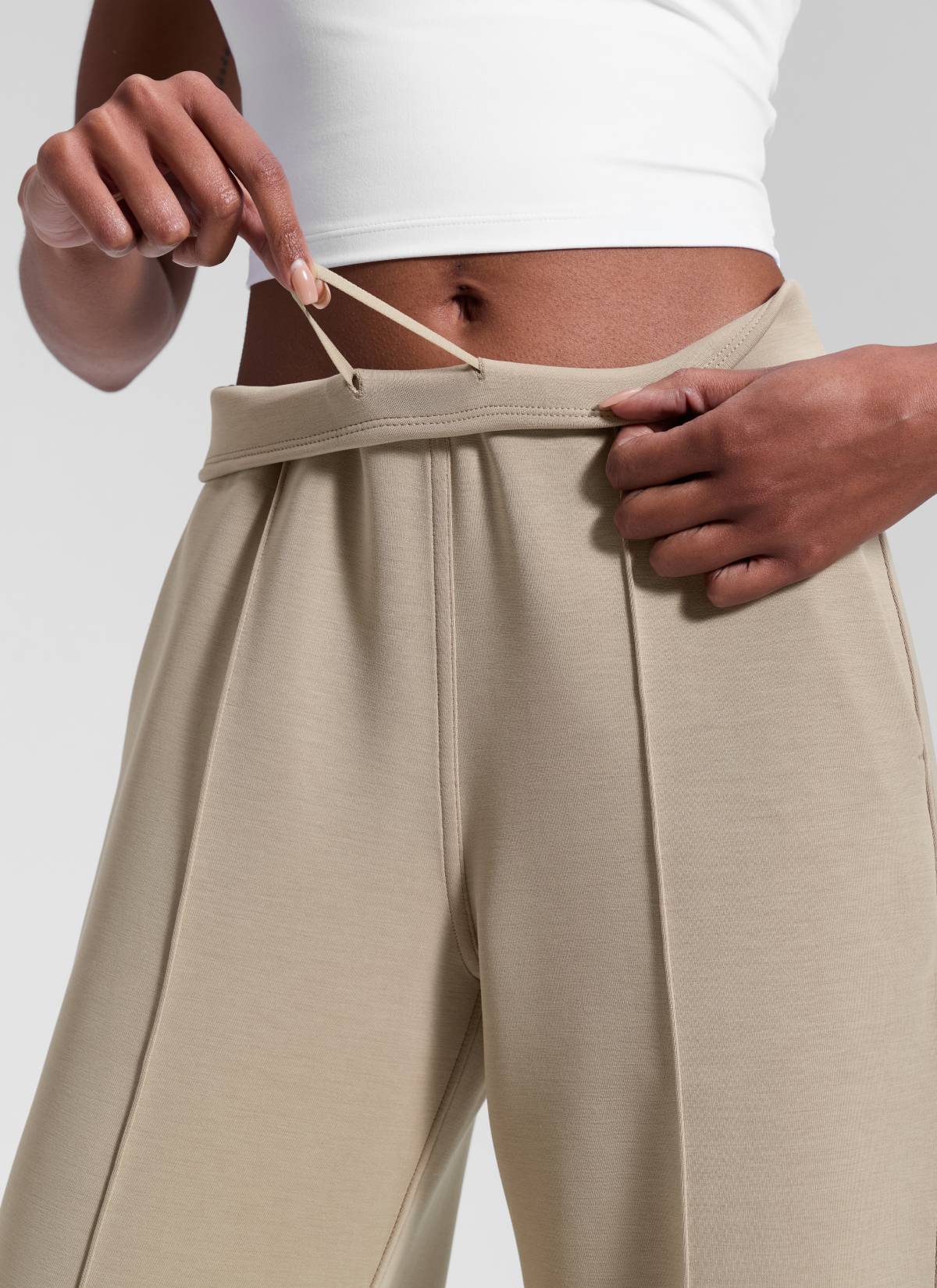 CRZ YOGA Women's SoftAura Casual Mid Rise Pocket Straight Leg Pant 30