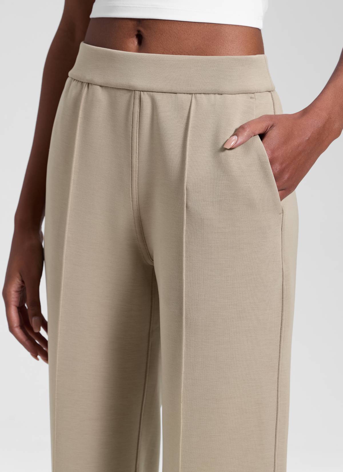 CRZ YOGA Women's SoftAura Casual Mid Rise Pocket Straight Leg Pant 30