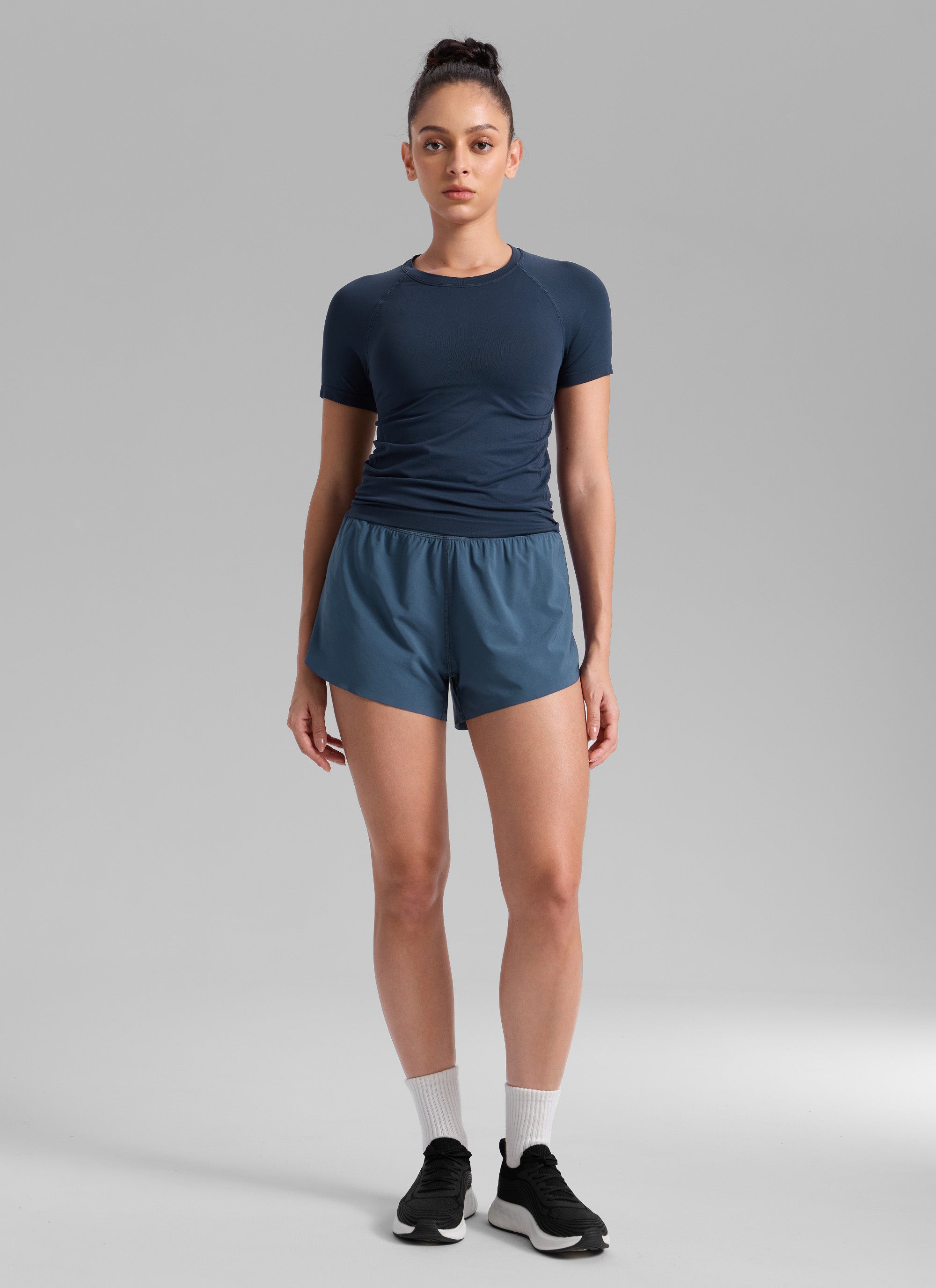 CRZ YOGA Women's Running High Rise Mesh Lined Shorts 3'' Workout Short Stelindigo @model_info:Bruna