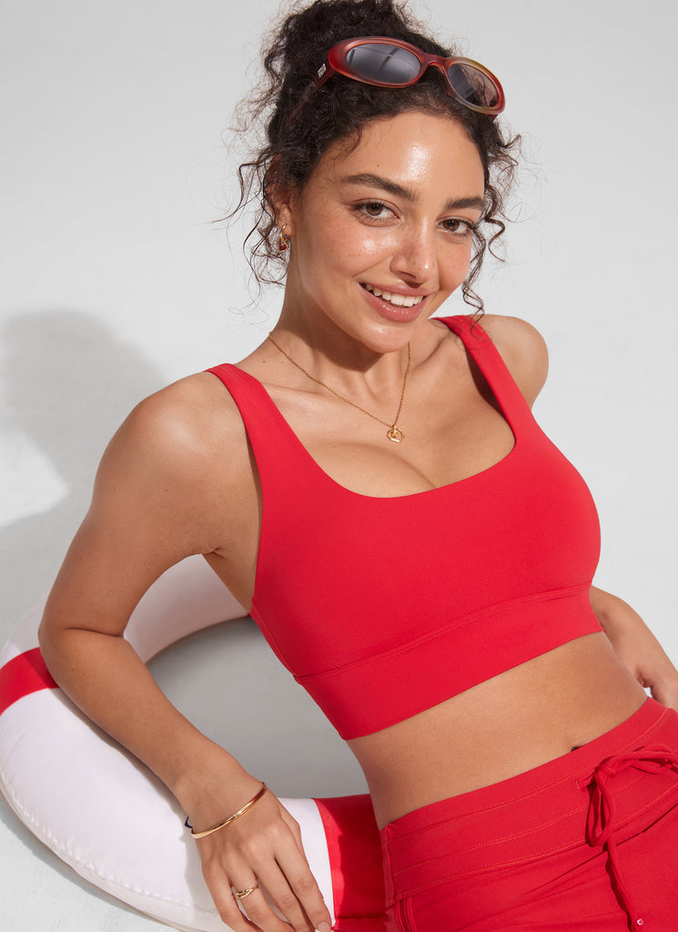 CRZ YOGA Women's Swimwear Tops Supportive Modest Swimsuit Bikini Deep Red