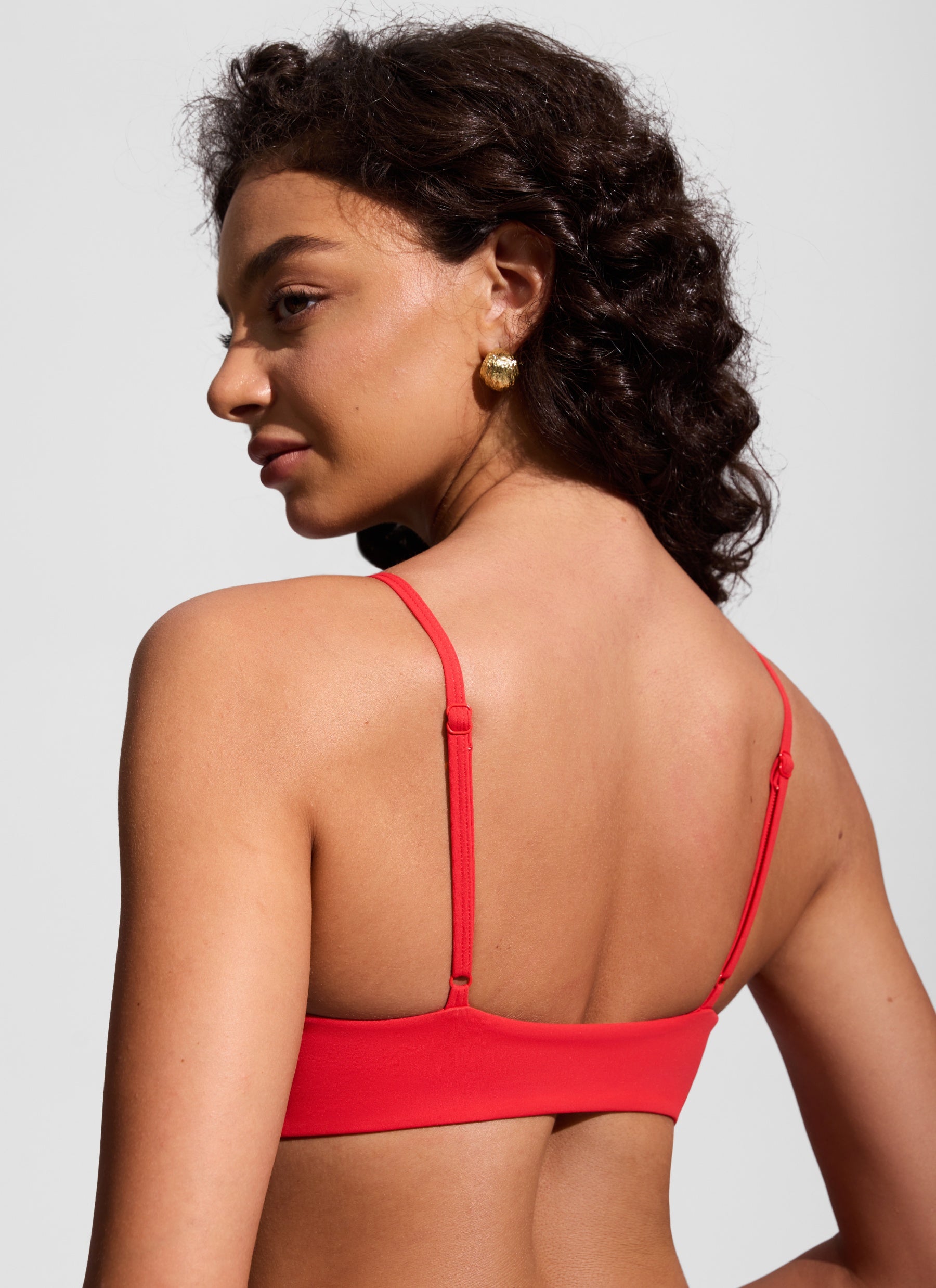 CRZ YOGA Women's Nexfeel Double Lined V Neck Non Padded Bikini Tops Deep Red @model_info:A