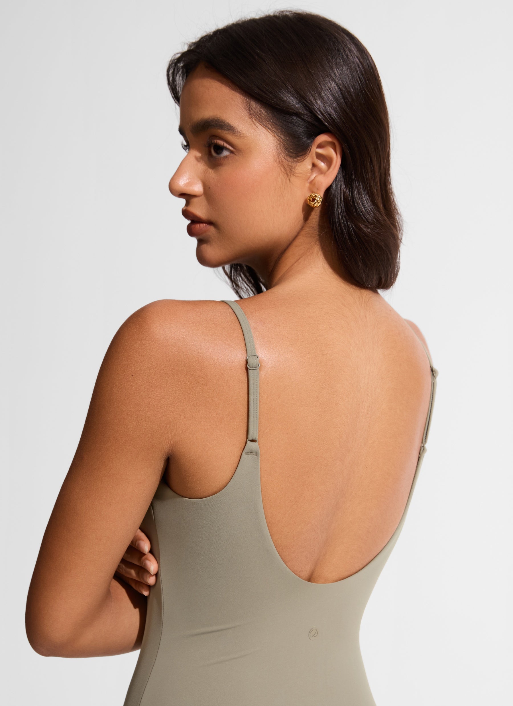 CRZ YOGA Women's Swimwear Nexfeel Scoop Neck U Back One Piece Swimsuit Warm Ash Grey @model_info:L
