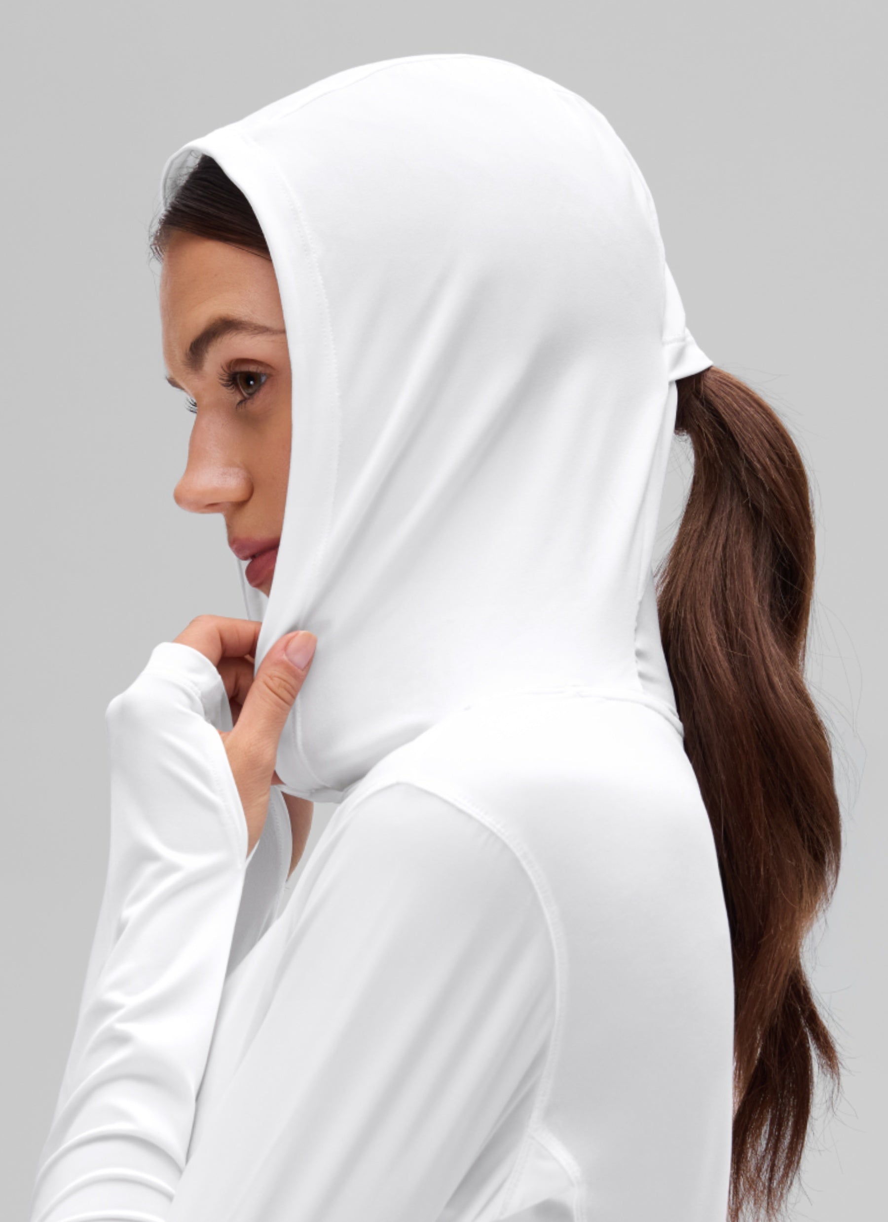 CRZ YOGA Women's UPF 50+ Long Sleeve Sun Hoodie White @model_info:G