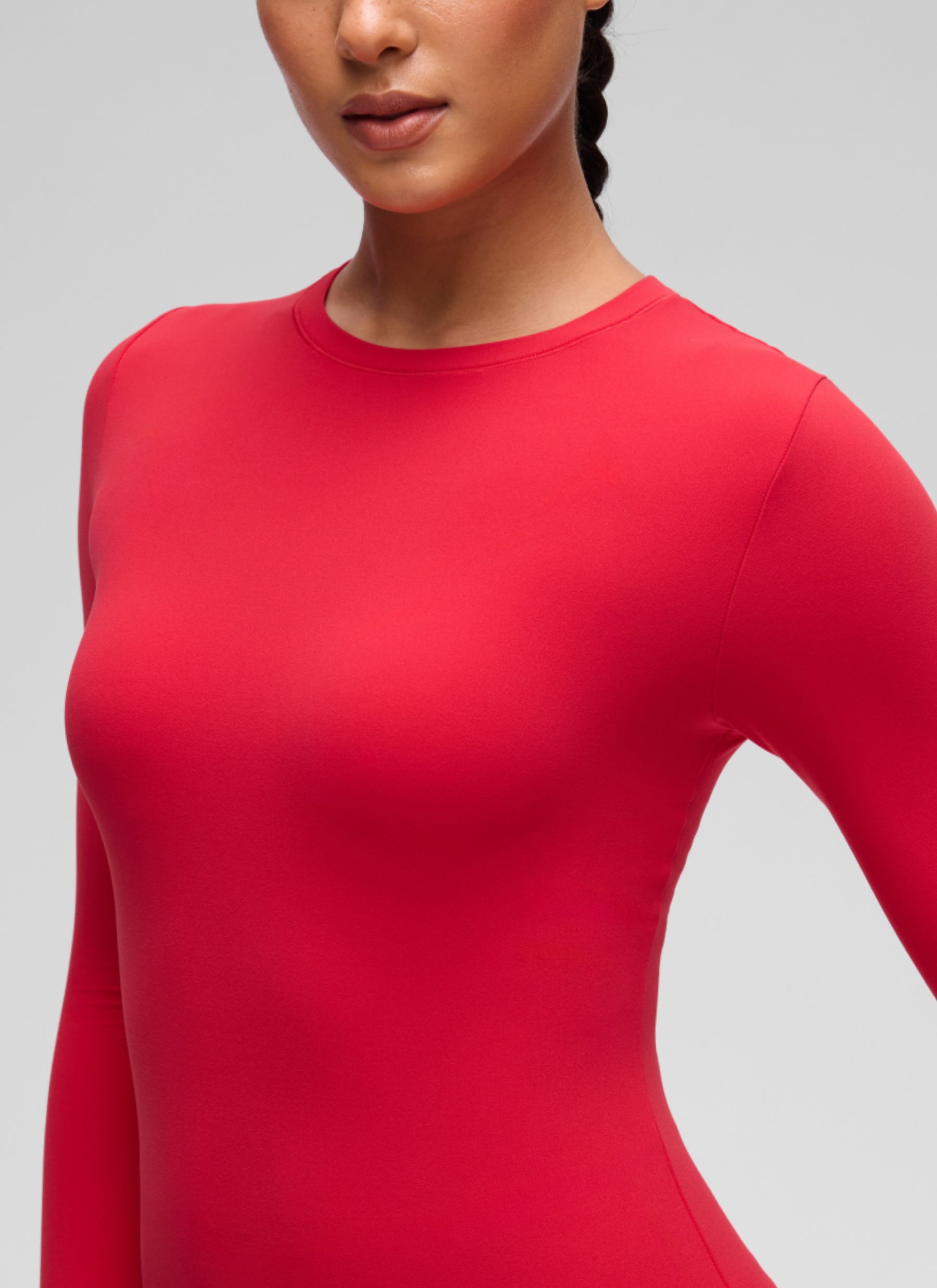 CRZ YOGA Women's Crew Neck Tight Fit Long Sleeve Shirts Casual Tee Aurora Red @model_info:C