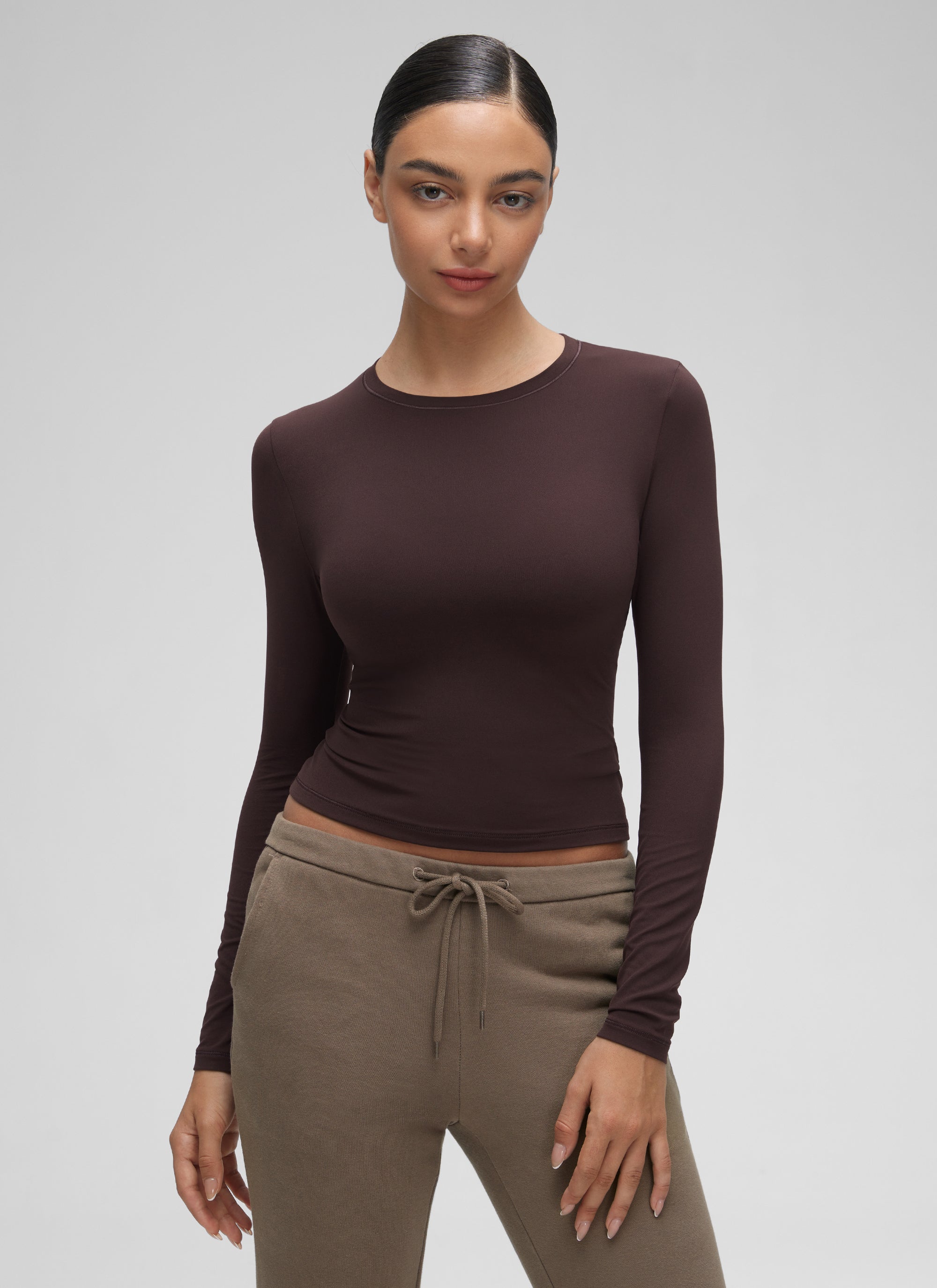 CRZ YOGA Women's Crew Neck Tight Fit Long Sleeve Shirts Casual Tee Hot Fudge Brown