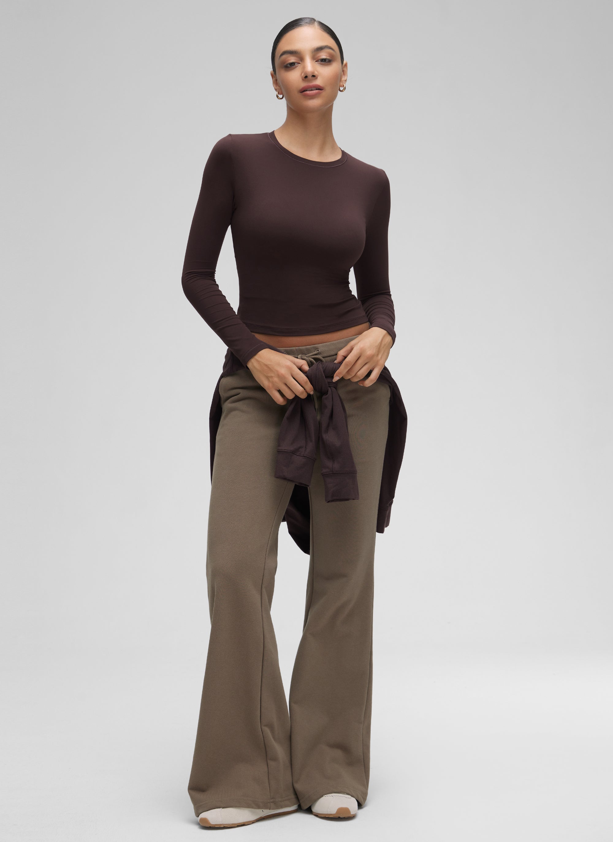 CRZ YOGA Women's Crew Neck Tight Fit Long Sleeve Shirts Casual Tee Hot Fudge Brown