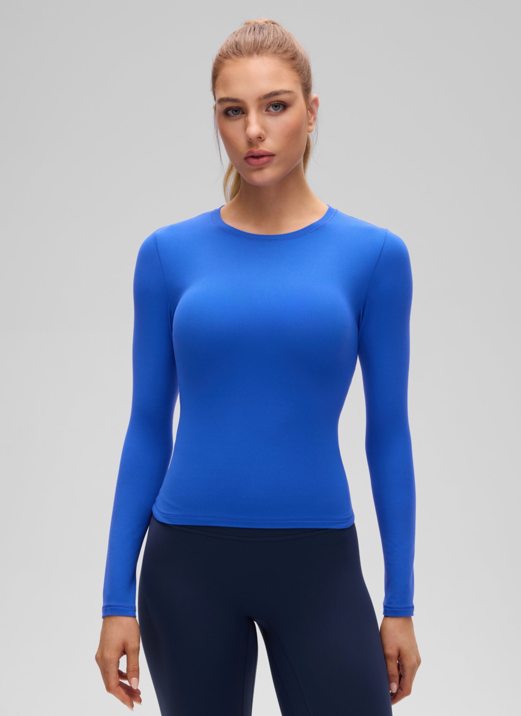 CRZ YOGA Women's Crew Neck Tight Fit Long Sleeve Shirts Casual Tee Sparkle Blue @model_info:A