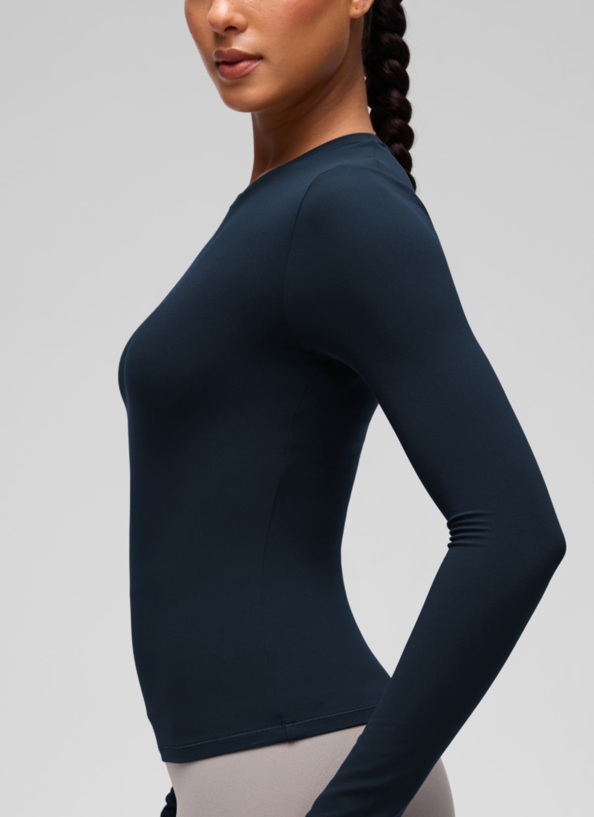 CRZ YOGA Women's Crew Neck Tight Fit Long Sleeve Shirts Casual Tee True Navy @model_info:C