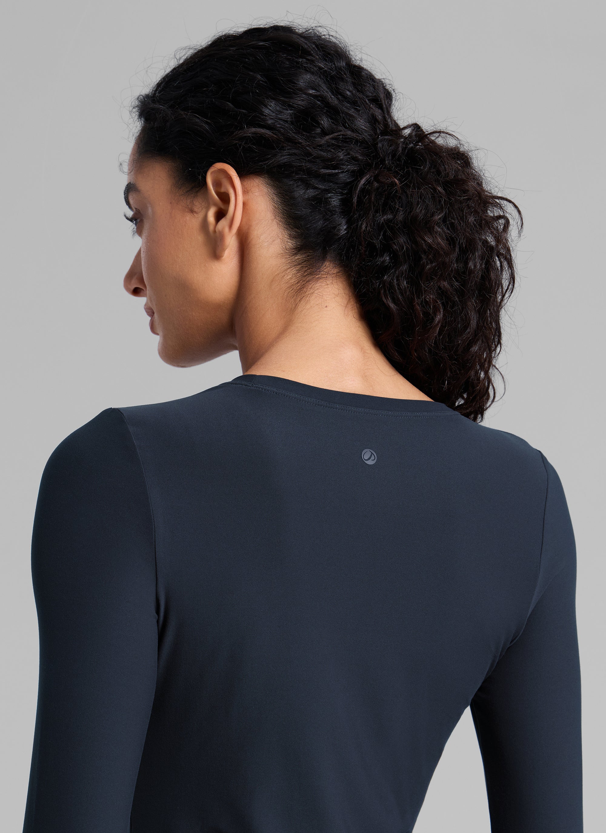 CRZYOGA Women's Cloudweight Workout Crewneck Long Sleeve Thumb Hole True Navy